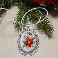 Ręcznie haftowany wisior  ŚWIĄTECZNIE