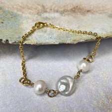 Ponadczasowa łańcuszkowa bransoletka z perłami c1322