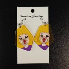 Kolczyki dziewczynka z gumą balonową żółty