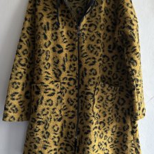 Made in Italy New Collection oryginalny drapieżny  czarno - musztardowy na suwak z kapturem