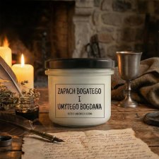 Świeca sojowa Zapach bogatego i umytego Bogdana dla fanów serialu 1670 235 ml