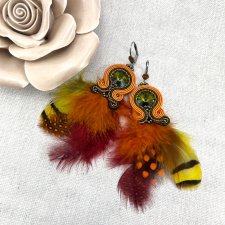 Crazy Wind - kolorowe kolczyki sutasz z piórkami