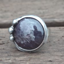 Ametyst i kropki - pierścionek regulowany