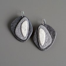 Geometryczne kolczyki z masy papierowej