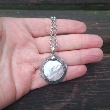 Perła po prostu - wisiorek