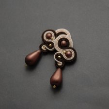 brązowo-kremowe kolczyki sutasz