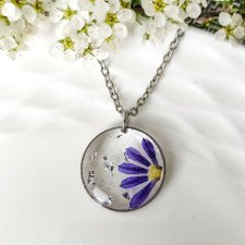 Naszyjnik z kwiatkami scewoli