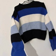 Krótki sweter w szerokie paski niebiesko-czarno-białe, cropped oversize Amy&Ivy S S / 36 / 8·Bardzo dobry·Amy & Ivy