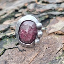 Rubin - pierścionek regulowany