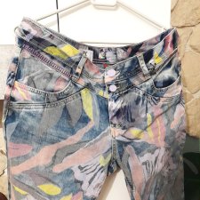 Jeansy boyfriendy kolor M L