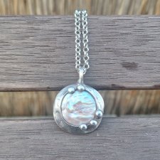 Perła po prostu - wisiorek