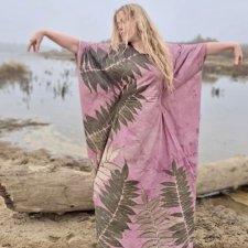 Barwiona roślinami Suknia Różowy Wiatr