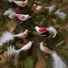 Zestaw kolorowych ptaszków na choinkę