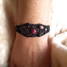 Bransoletka Pandorki czarny ażurowy agat z onyksami w makramie bocho chic