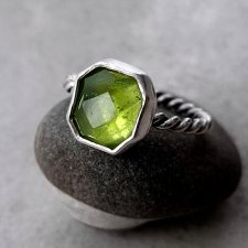 Lemon I srebrny pierścionek z peridotem