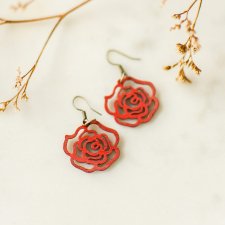 Kolczyki z drewnianymi różami