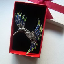 BROSZKA PTAK KOLIBER