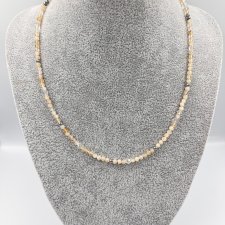 Naszyjnik z cytrynu ze srebrnymi dodatkami