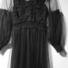 Tiulowa sukienka z koronką S/M