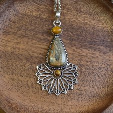 Posrebrzany ozdobny wisiorek z jaspisem i tygrysim okiem #639