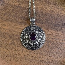 Posrebrzany etniczny wisiorek z ametystem #642