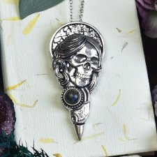 Miedziany posrebrzany ciężki wisior Dead Madonna z labradorytem #643