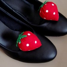 Klipsy do butów Truskawy