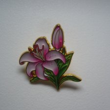 PIN PRZYPINKA BROSZKA KWIAT LILIA LILIE