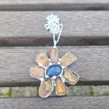 Zimowy kwiat - wisiorek