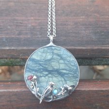 Ptak w ogródku - wisiorek