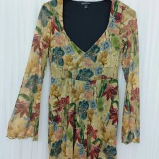 PrettyLittleThing mini sukienka wzorzysta sukienka kwiaty rozkloszowane rękawy 42 XL