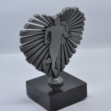 statuetka w stylu art deco przycisk do papieru