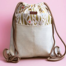 Sztruksowy workoplecak w kwiaty z kieszeniami