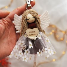 Makramowy breloczek Anioł Stróż bordowy | Aniołek brelok