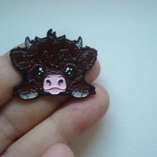 PIN PRZYPINKA BROSZKA KROWA KRÓWKA