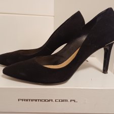 Eleganckie szpilki skóra zamszowa.