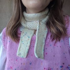 Masełkowy wełniany duński szalik Konfetti Wełna