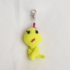 Ręcznie robiony breloczek szydełkowy –  unikatowy dodatek