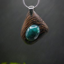 Naszyjnik "wenge i agat mszysty" – drewno wenge, Wood Pendant, biżuteria z drewna, minerał, kamień, dla niej, dla kobiety, dla babci