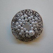 ELEGANCKA BROSZKA WISIOR PERŁY