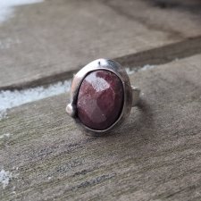 Rubin - pierścionek regulowany