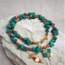 Naszyjnik z malachitu korala czerwonego  – RĘCZNIE ROBIONY W PRACOWNI DOMILKOWYDOMEK