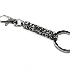 Breloczek Chainmaille – Ręcznie Robiony, Black Metal / Dark Industrial