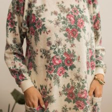 sweterek w kwiaty S