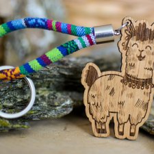 BRELOK DO KLUCZY BOHO LAMA FUNNY Z DREWNA AZTEQ