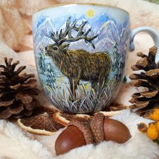 Ręcznie malowany kubek jeleń górski pejzaż 480 ml