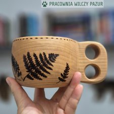 Kubek drewniany zdobiony pirografią, kuksa