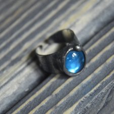 Turkusowy regulowany witrażowy pierścionek