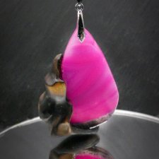 Wisiorek "agat różowy i brzoza" –z drewna ,amulet zamknięty w kawałku drewna, Wooden Jewelry, Wood Pendant, biżuteria handmade,prezent