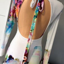 Rebecca Rhoades S 36 wiskoza biała sukienka przewiewna kolorowy print